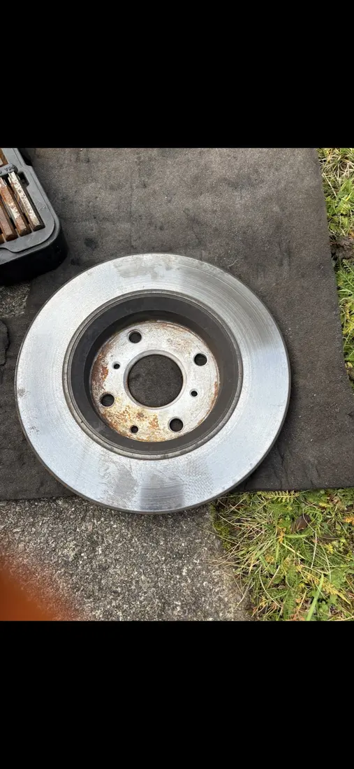 Brake repairs work by NR Mobile Autocare
